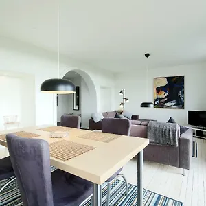 https://allerup-gamle-skole.billund-hotels.com